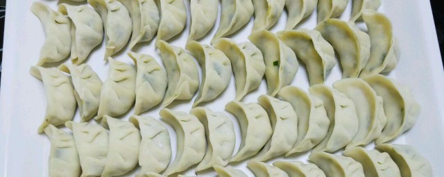 熏肉韭黄饺子怎样做 熏肉韭黄饺子怎样做好吃