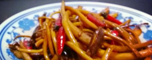茶树菇焖豆腐 茶树菇焖豆腐的做法介绍