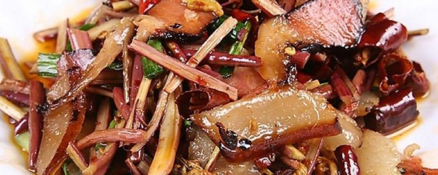 猪肉炖蕨菜步骤 如何做猪肉炖蕨菜呢