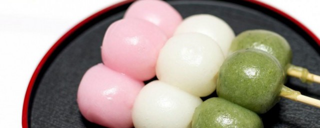 日本三色丸子制作教程 日本三色丸子的做法
