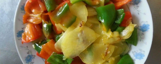 土豆片炒青辣椒步骤 土豆片炒青辣椒这道菜如何做