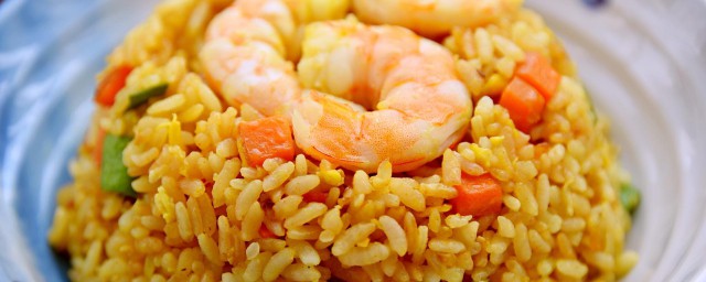 咖喱虾仁炒饭 咖喱虾仁炒饭怎样做