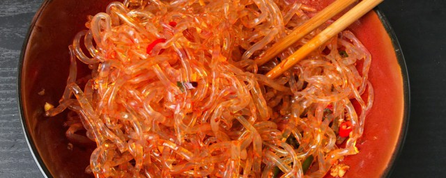 红油什锦海蜇丝怎样做 红油什锦海蜇丝需要什么材料