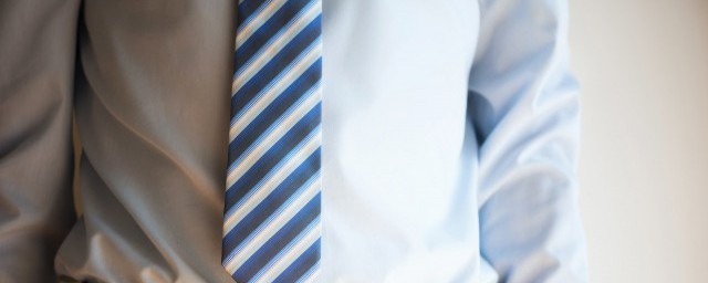 男士领带夹的正确使用要领 男士领带夹如何使用