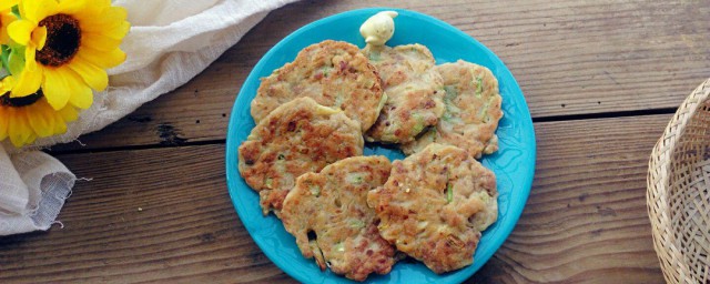 宝宝吃的牛肉青菜饼怎样做 宝宝吃的牛肉青菜饼做法