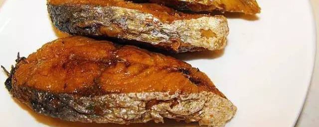 冷冻碎马鲛鱼块怎样做 冷冻碎马鲛鱼块的做法