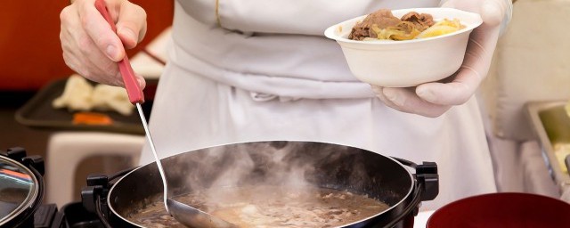 土豆黑橄榄烧鸡 怎样做土豆黑橄榄烧鸡