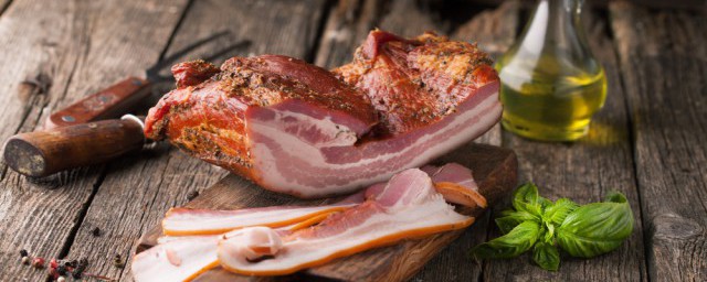 腌制腊肉要先清洗吗 腌腊肉要洗吗?