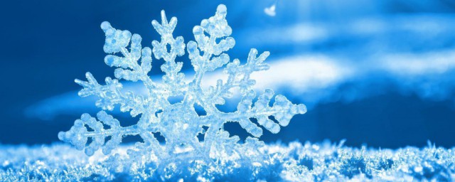 雪花的形状是几边形 雪花的形状简介