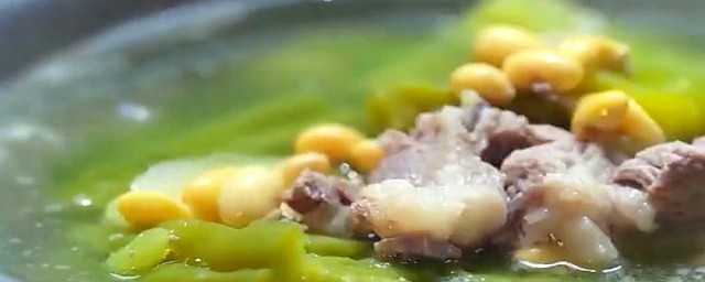 骨汤咸菜捞饭怎样做 骨汤咸菜捞饭是一道美食吗