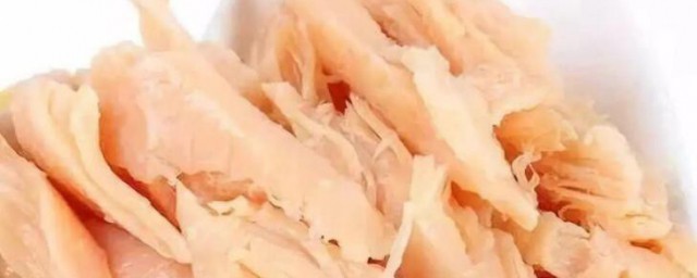 鸡胸肉冷水下锅煮几分钟 鸡胸肉煮多久