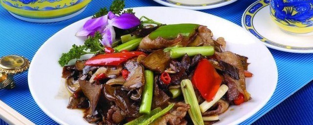 首乌炒牛肝菌 首乌炒牛肝菌的做法