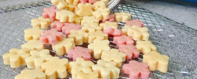 彩虹奶片怎样做 彩虹奶片的做法