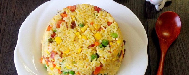 米饭硬怎样做炒饭 米饭硬做炒饭的次序