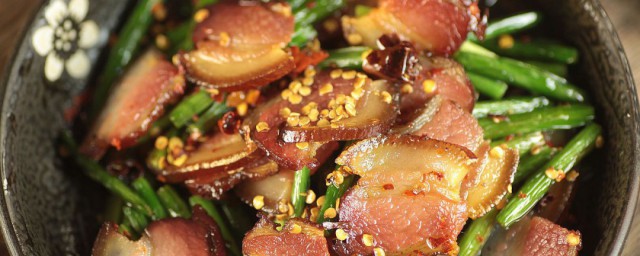 腊肉炒菜豆 腊肉炒菜豆做法介绍