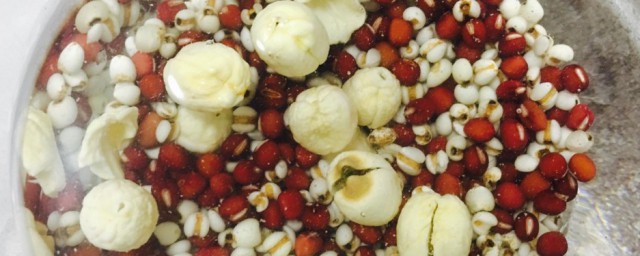 莲子薏米牛肉汤 莲子薏米牛肉汤的制作技巧