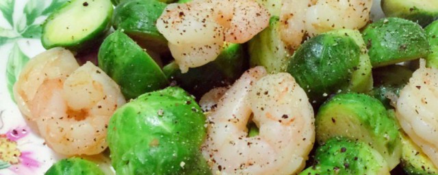 孢子甘蓝炒奶油虾的做法 怎样制作孢子甘蓝炒奶油虾