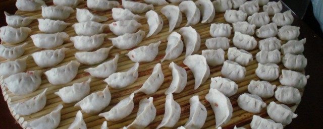 饺子皮怎样包饺子 饺子皮包饺的技巧