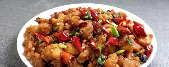 香辣鸡丁的做法 香辣鸡丁的做法与次序