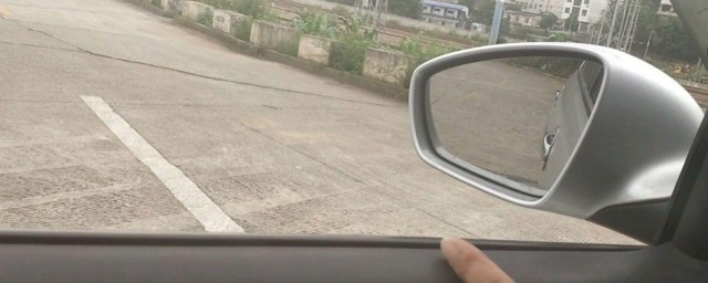 实际道路直角转弯打方向要领 实际道路直角转弯打方向有什么要领