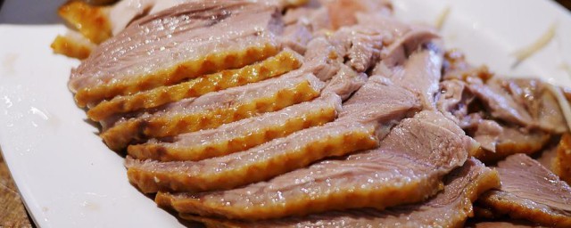 烟熏鹅肉如何做 烟熏鹅肉的做法