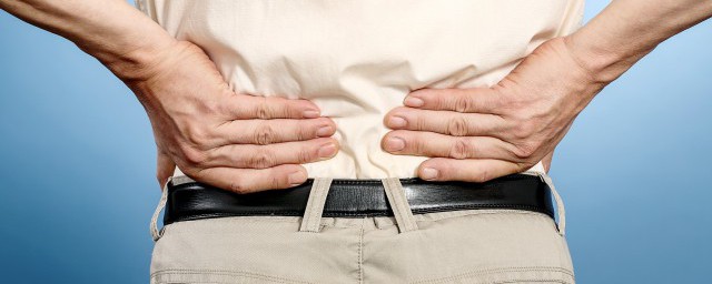 健身房腰腹怎样做力量训练 怎样训练腰腹力量