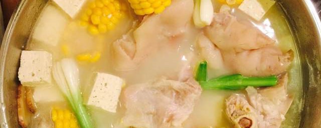 米豆腐炖猪蹄怎样做 做米豆腐炖猪蹄的技巧
