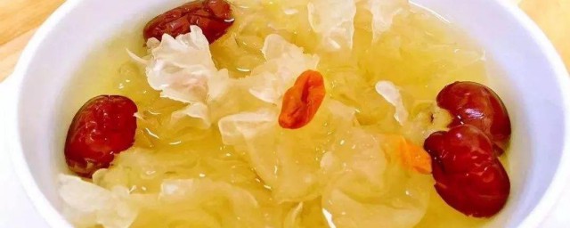 银耳薏仁花生甜汤怎样做 怎样做银耳薏仁花生甜汤