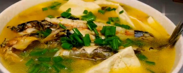 昂刺鱼炖豆腐如何做 昂刺鱼炖豆腐的做法介绍
