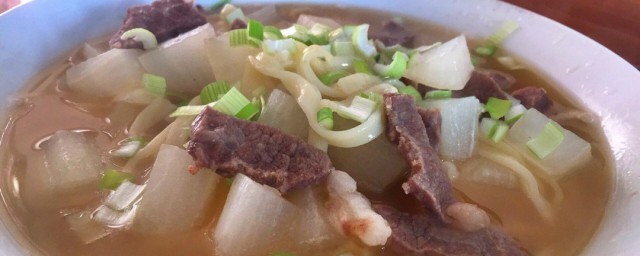 腊羊肉萝卜面怎样做 腊羊肉萝卜面做法简介