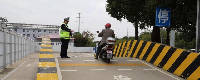 摩托车科目三考试办法 摩托车科目三如何考试