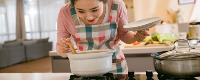 日式萝卜味噌汤怎么做 日式萝卜味噌汤的做法