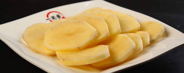 土豆传奇涮洋芋片制作步骤 土豆传奇涮洋芋片做法介绍
