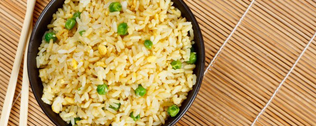 乌鱼子炒饭教程 乌鱼子炒饭的烹饪方式