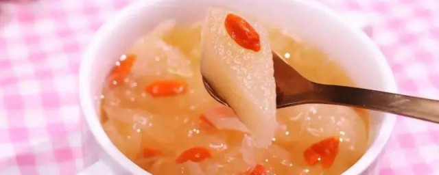 银耳雪梨甜汤 银耳雪梨糖水做法
