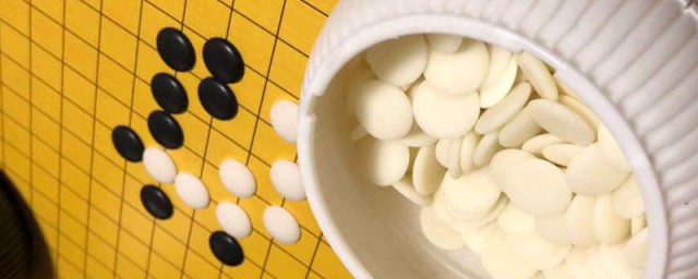 围棋与五子棋的区别 围棋与五子棋的区别有哪些