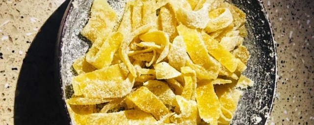 酸甜柚子皮糖制作技巧 怎样做酸甜柚子皮糖