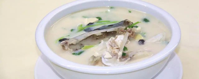 豆腐炖鱼头汤的家常做法 家常豆腐炖鱼头汤的做法简介