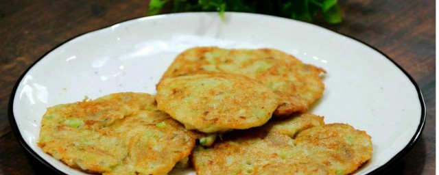 水豆腐焖鱼饼的做法 水豆腐焖鱼饼如何制作