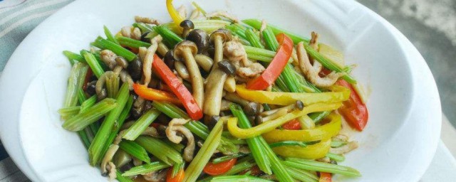 口蘑炒芹菜的家常做法 如何做口蘑炒芹菜