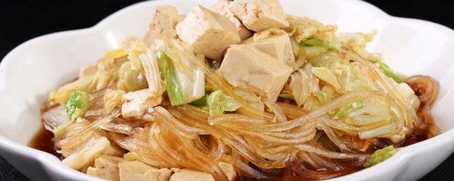 怎样做粉丝白菜炖豆腐 粉丝白菜炖豆腐的做法简介