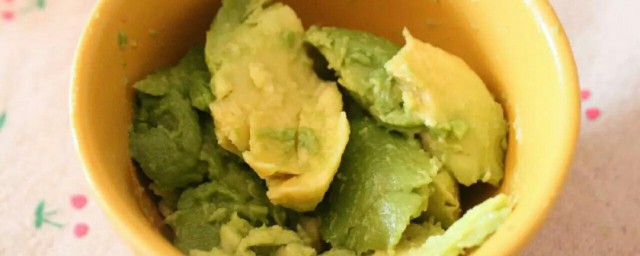 牛油果怎样做辅食给宝宝吃 牛油果做辅食给宝宝吃技巧