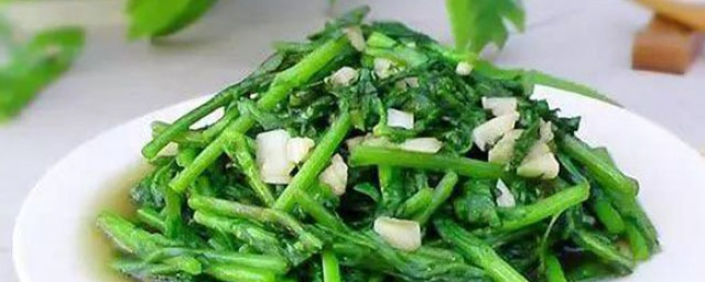 清炒茼蒿的做法 清炒茼蒿的烹饪技巧