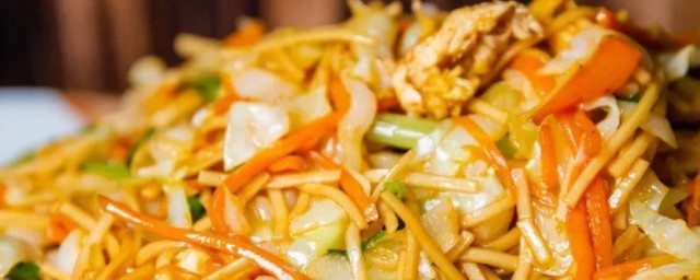 好吃简单的三丝炒面做法 三丝炒面的家常做法