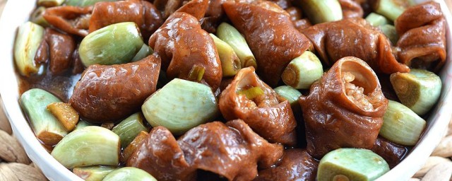 干煸青菜大肠面怎样做 怎样做干煸青菜大肠面