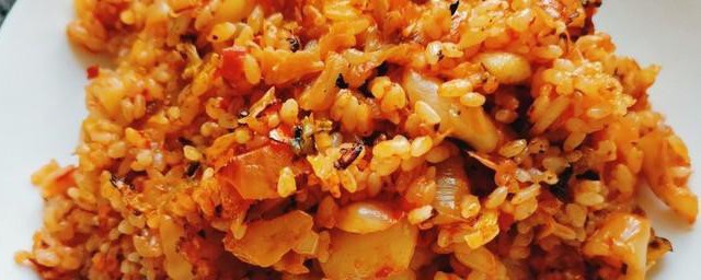 龙虾丸圆白菜炒饭怎样做 怎样做龙虾丸圆白菜炒饭