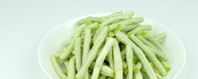 肉末榨菜炒豇豆怎样做 肉末榨菜炒豇豆的烹饪技巧