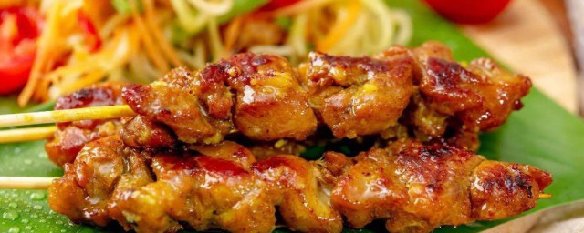 叉烧鸡肉串怎样做 叉烧鸡肉串的做法