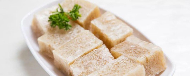 青椒煎冻豆腐怎样做 制作青椒煎冻豆腐的技巧