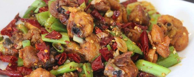 香辣童子鸡怎样做 香辣童子鸡的做法简介